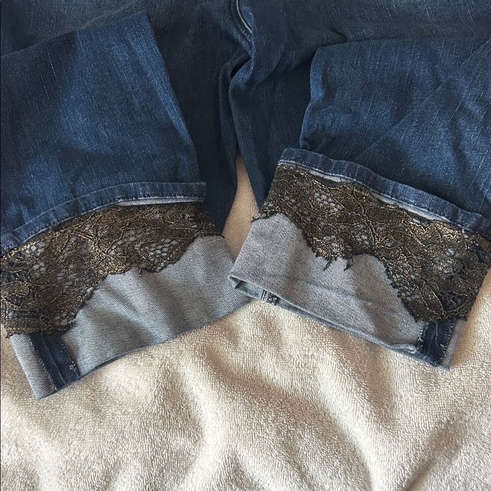 Chico’s Dark Indigo So Slimming Girlfriend Ankle Jeans with Lace Cuff. Sz 1 - Picture 11 of 13